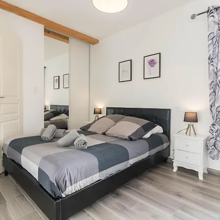 Les De Castel - Les Lauriers * Castelmaurou