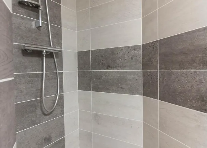 Les De Castel - Les Lauriers Casa de Férias *