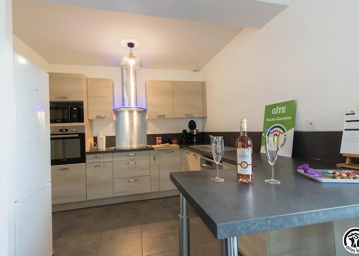 Casa de Férias Les De Castel - Les Lauriers